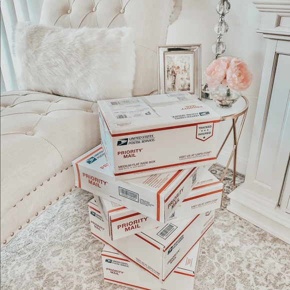 I am totally open to offer HAPPY POSHING!!!!! - Picture 5 of 7